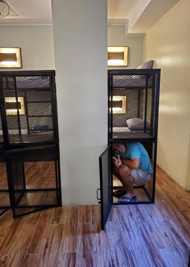 Outpost Hostel - Đảo Coron Ngoại thất bức ảnh