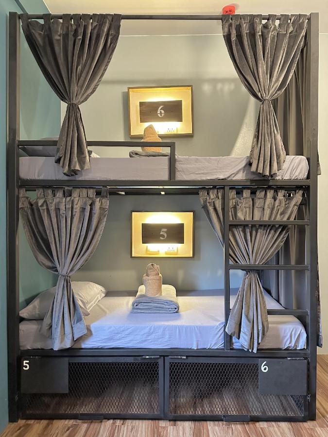 Outpost Hostel - Đảo Coron Ngoại thất bức ảnh
