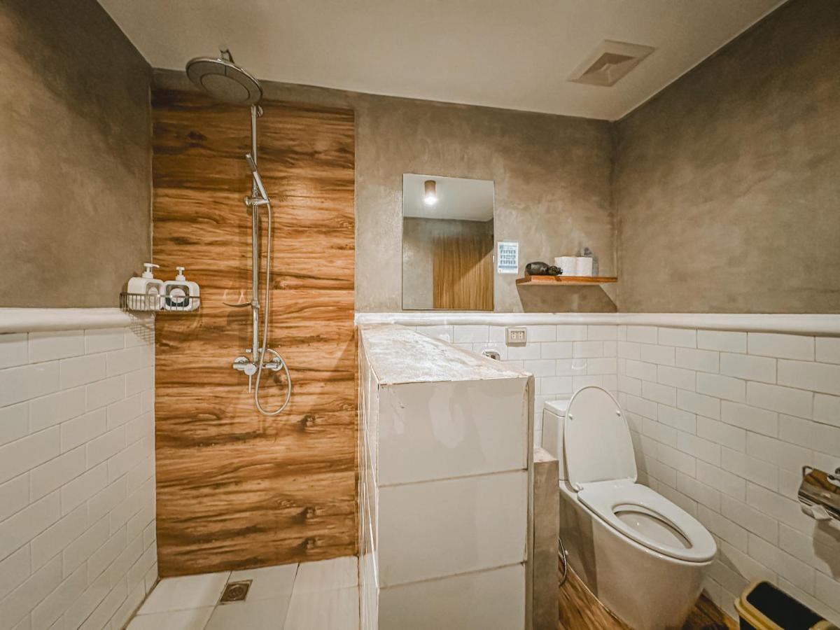 Outpost Hostel - Đảo Coron Ngoại thất bức ảnh