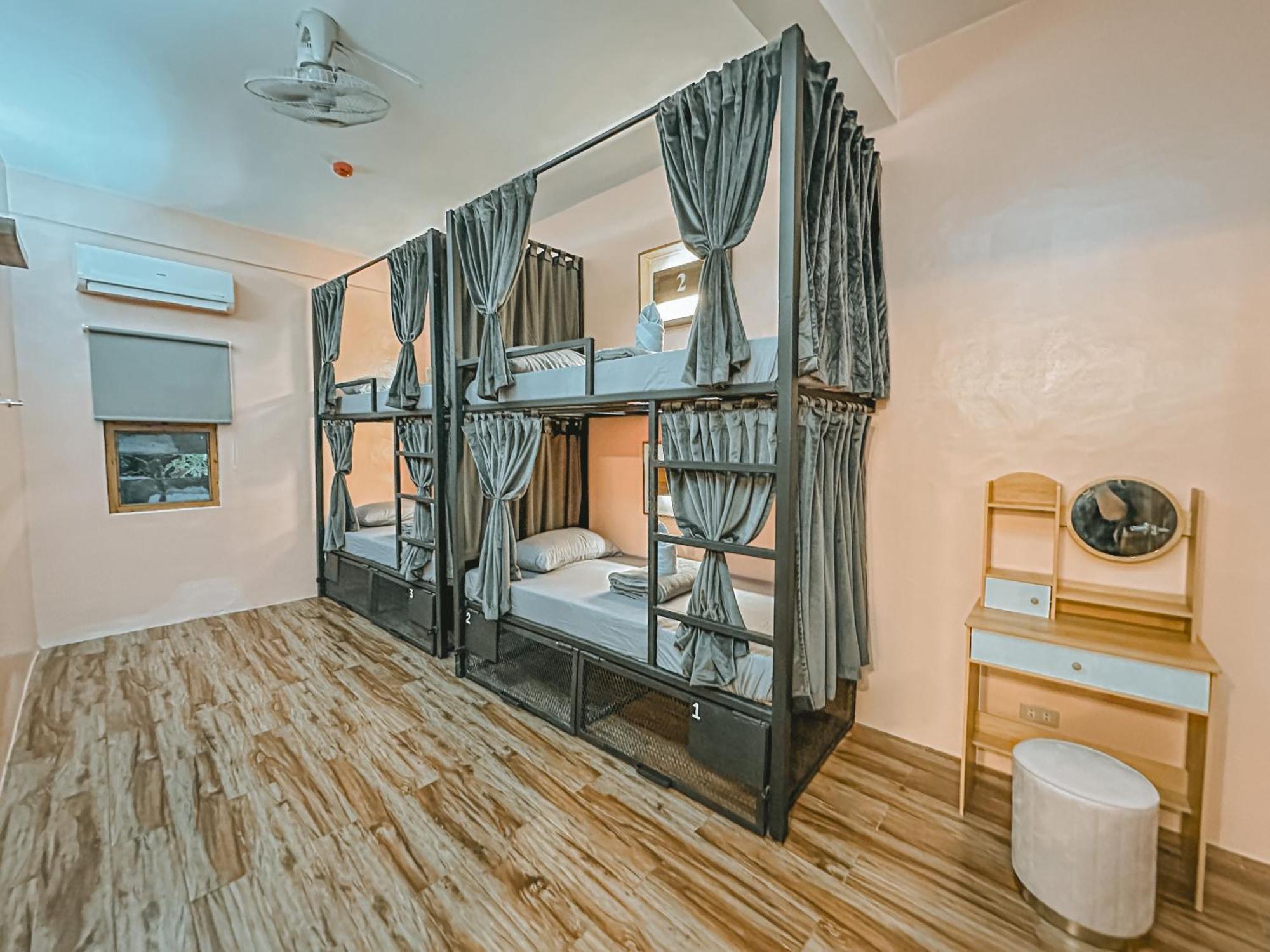 Outpost Hostel - Đảo Coron Ngoại thất bức ảnh